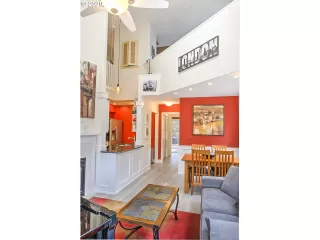 Photo #1: 20672183 Listing