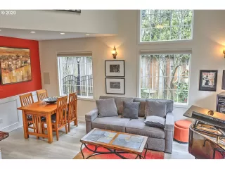 Photo #4: 20672183 Listing