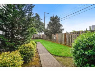 Photo #3: 20672279 Listing