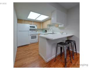 Photo #2: 20672919 Listing 