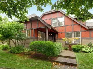 Photo #3: 20676345 Listing