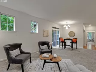 Photo #6: 20676345 Listing