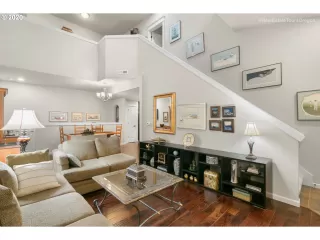 Photo #4: 20676474 Listing 