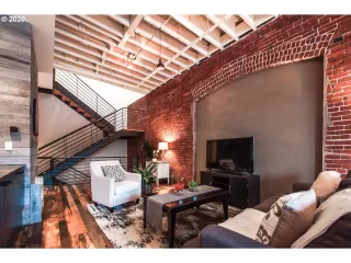 Photo #4: 20677009 Listing 