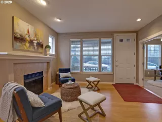 Photo #4: 20677938 Listing 