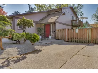 Photo #1: 20678115 Listing