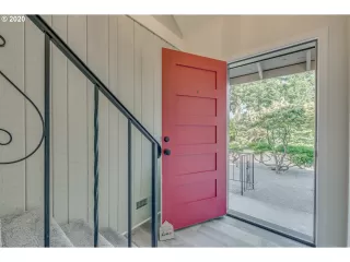 Photo #2: 20678115 Listing