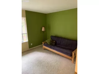 Photo #6: 20678303 Listing