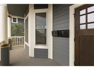 Photo #2: 20678634 Listing