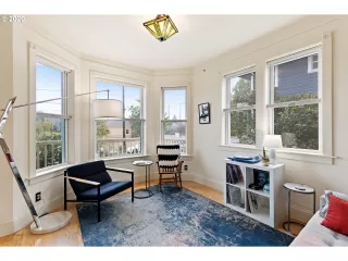 Photo #5: 20678634 Listing