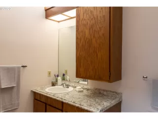 Photo #3: 20678814 Listing