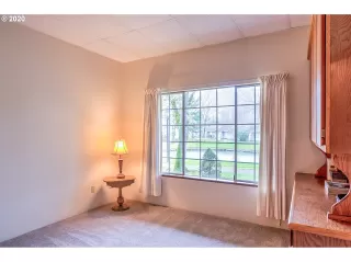 Photo #6: 20678814 Listing