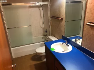 Photo #2: 20678902 Listing