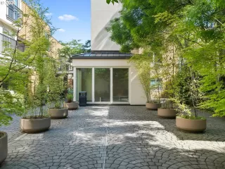 Photo #3: 20678949 Listing