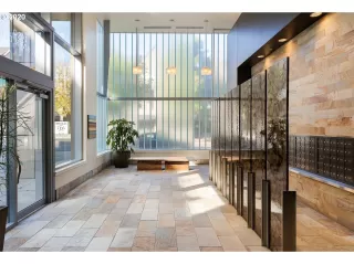 Photo #2: 20679509 Listing 