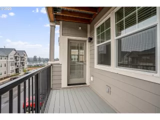 Photo #3: 20680618 Listing