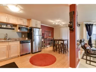 Photo #1: 20681985 Listing