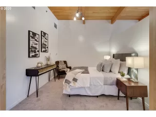 Photo #4: 20683772 Listing