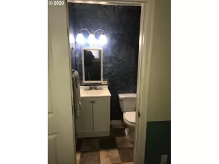 Photo #5: 20685465 Listing