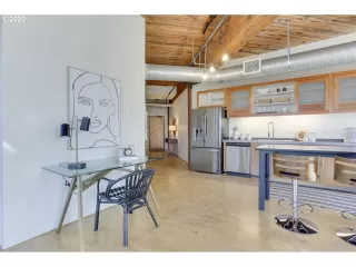 Photo #1: 20686268 Listing 