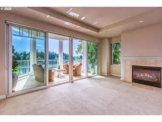 Photo #3: 20686400 Listing