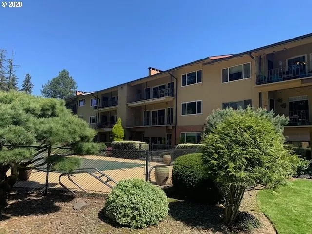 MLS: 20686595 Condo For Sale