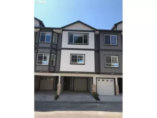 Photo #1: 20686745 Listing