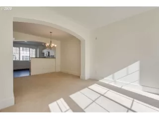 Photo #4: 20686891 Listing 