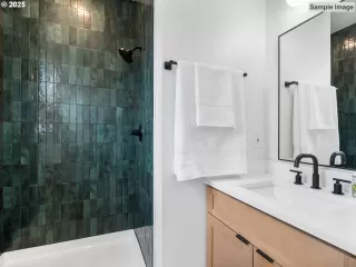 Photo #4: 206874551 Listing