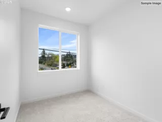 Photo #5: 206874551 Listing