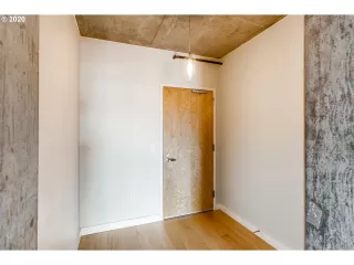 Photo #2: 20687863 Listing