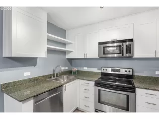 Photo #2: 20688686 Listing