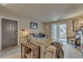 Photo #1: 20688988 Listing