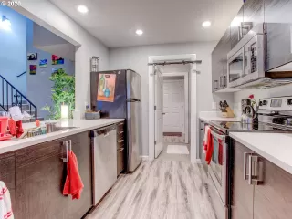 Photo #3: 20689200 Listing 