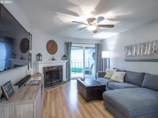 Photo #1: 20689219 Listing 