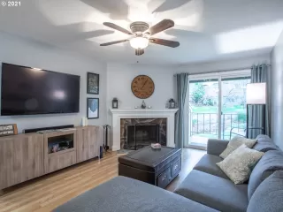 Photo #2: 20689219 Listing 