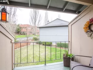 Photo #5: 20689219 Listing 