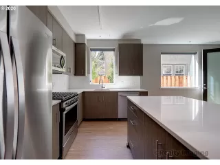 Photo #3: 20689405 Listing