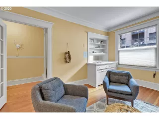 Photo #3: 20689526 Listing