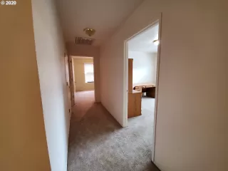 Photo #3: 20689575 Listing