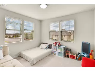 Photo #6: 20689831 Listing