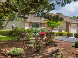 Photo #1: 20691006 Listing