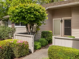 Photo #3: 20691006 Listing