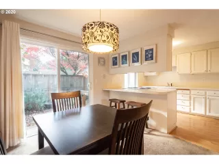 Photo #3: 20691986 Listing 