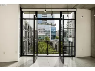 Photo #3: 20692890 Listing 