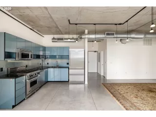 Photo #5: 20692890 Listing 