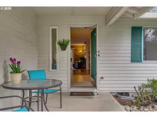 Photo #1: 20693049 Listing 