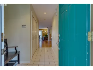 Photo #2: 20693049 Listing 