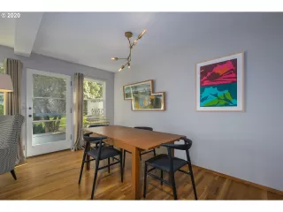 Photo #5: 20693827 Listing