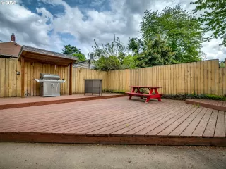 Photo #2: 20694698 Listing